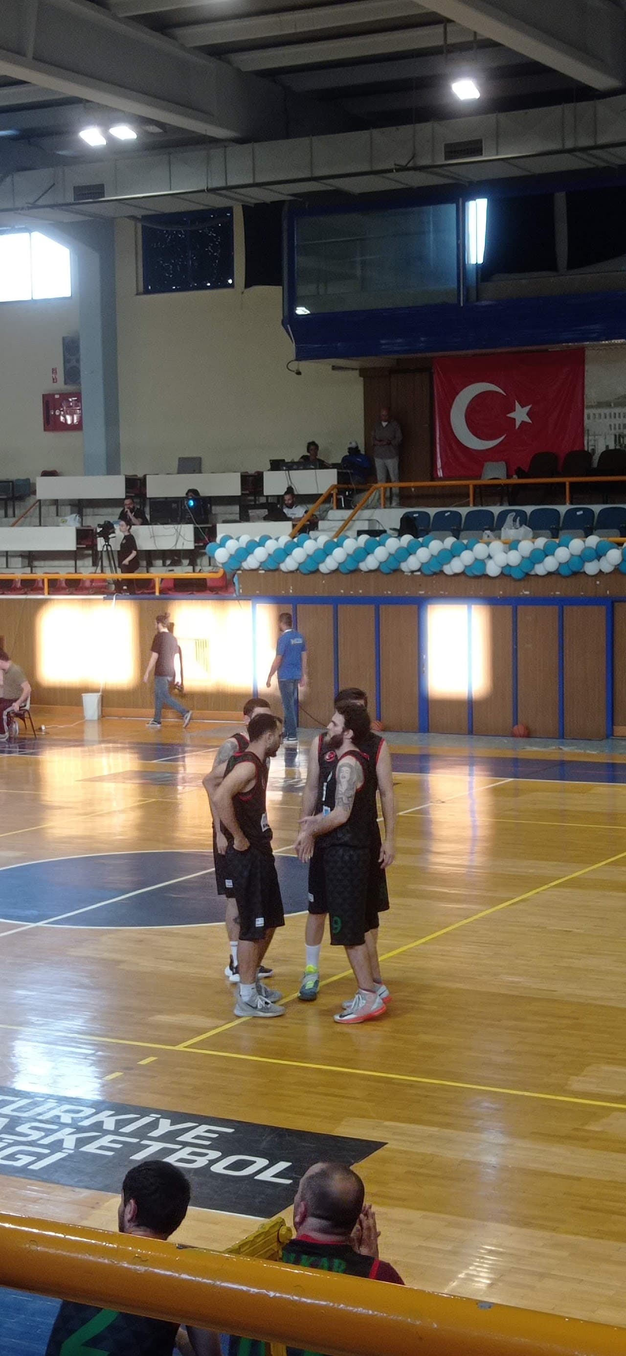 Zübeyde Hanım Spor Tesisleri