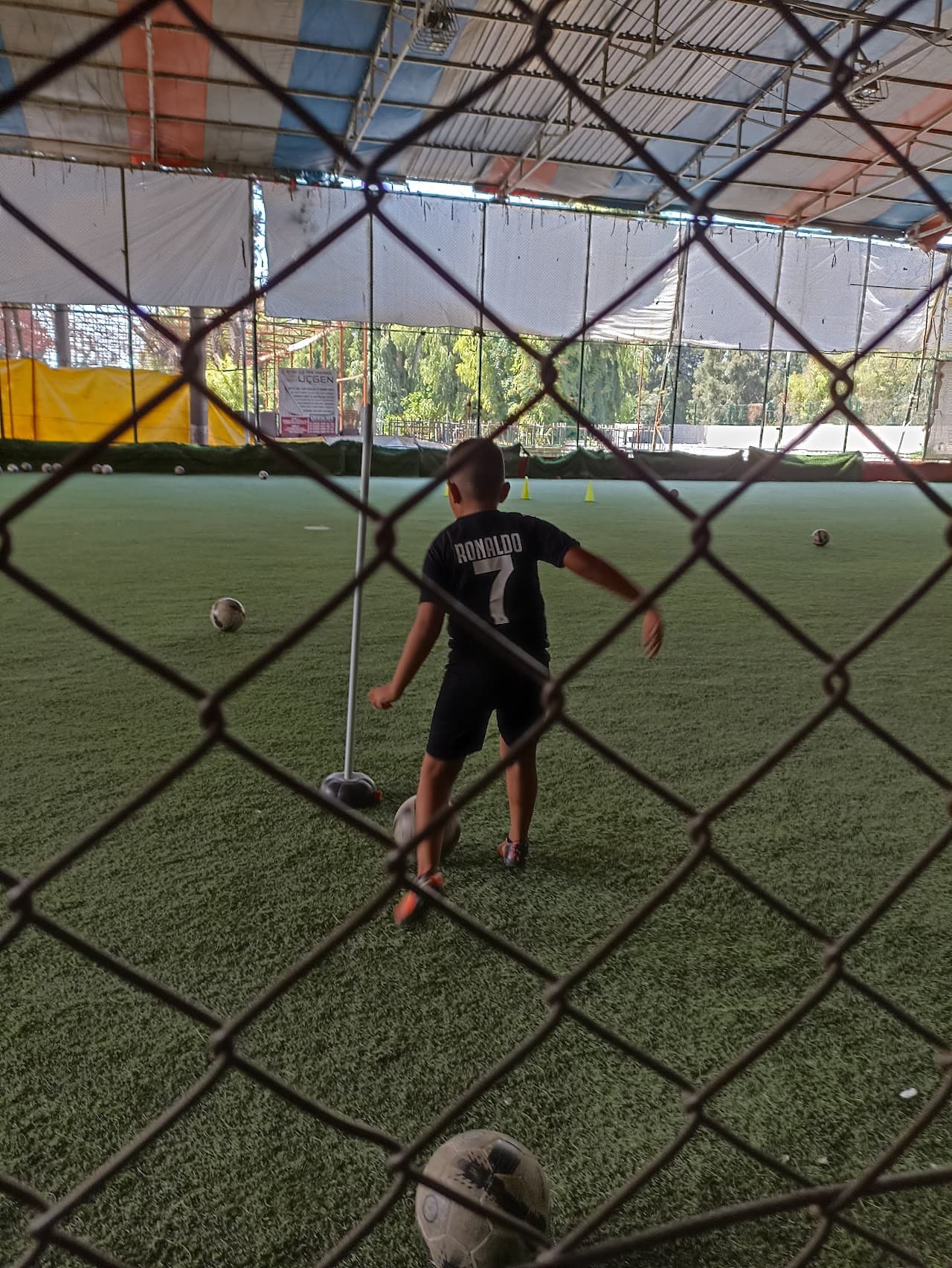 Sümerler halı saha