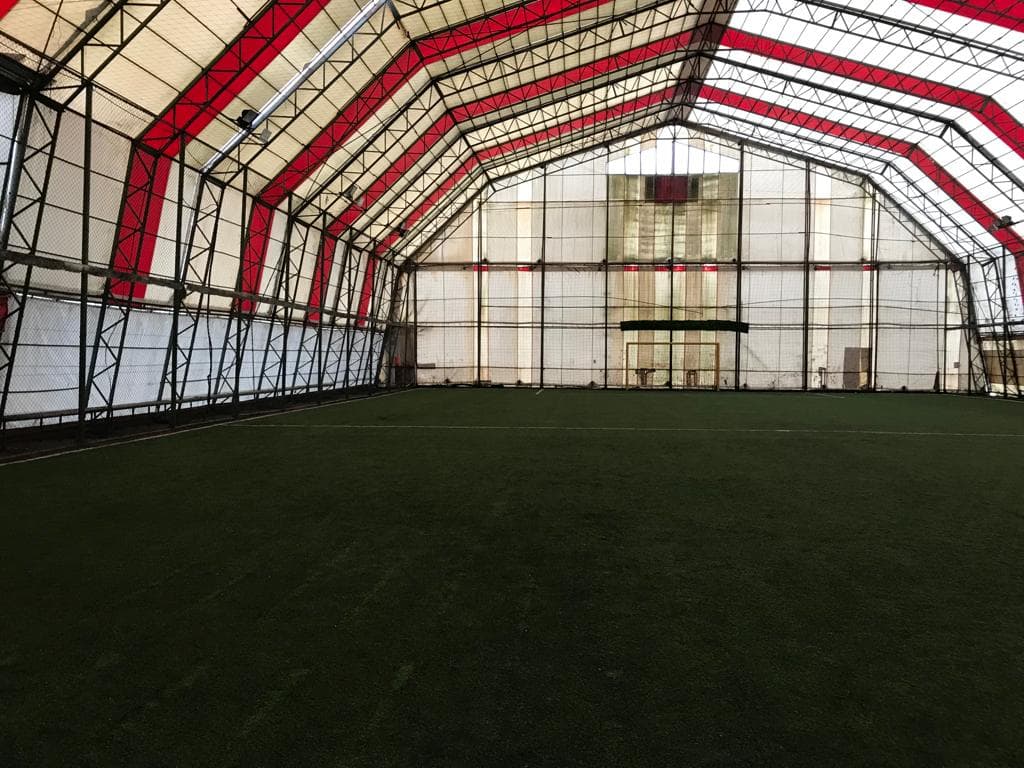 Kapalı Halı Saha (2)