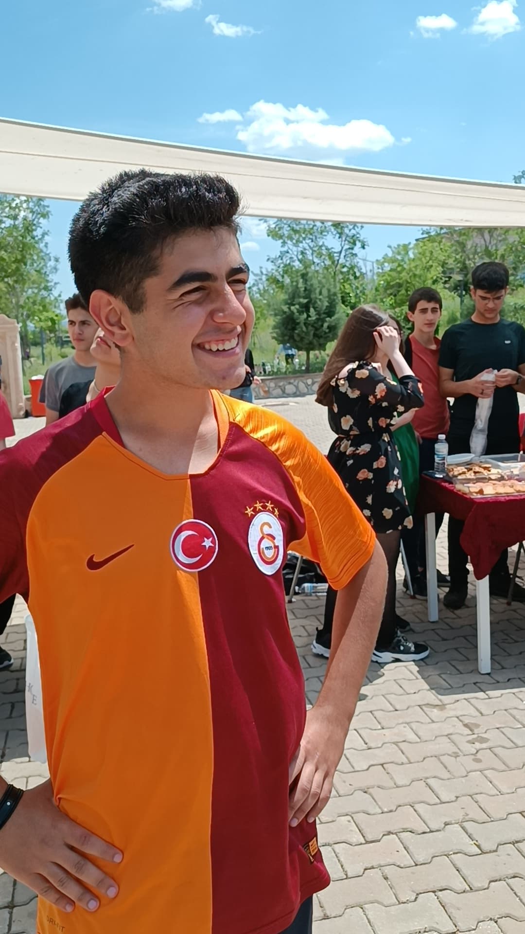 Batman Fen Lisesi Halı Saha 5