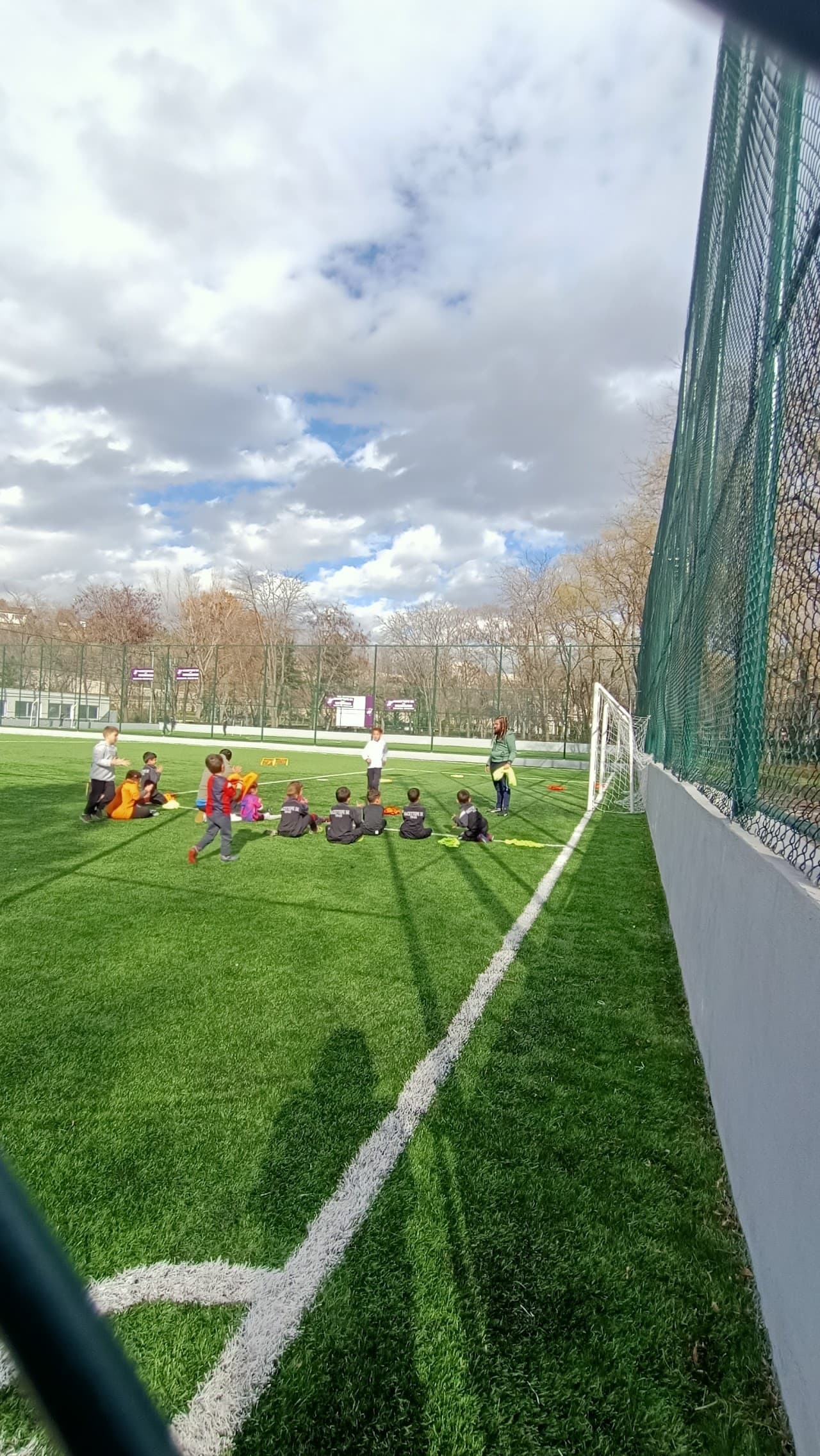 Kurtuluş Halı Saha