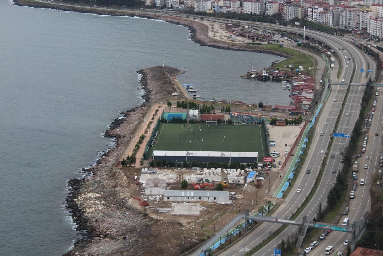 Halı Saha (3)