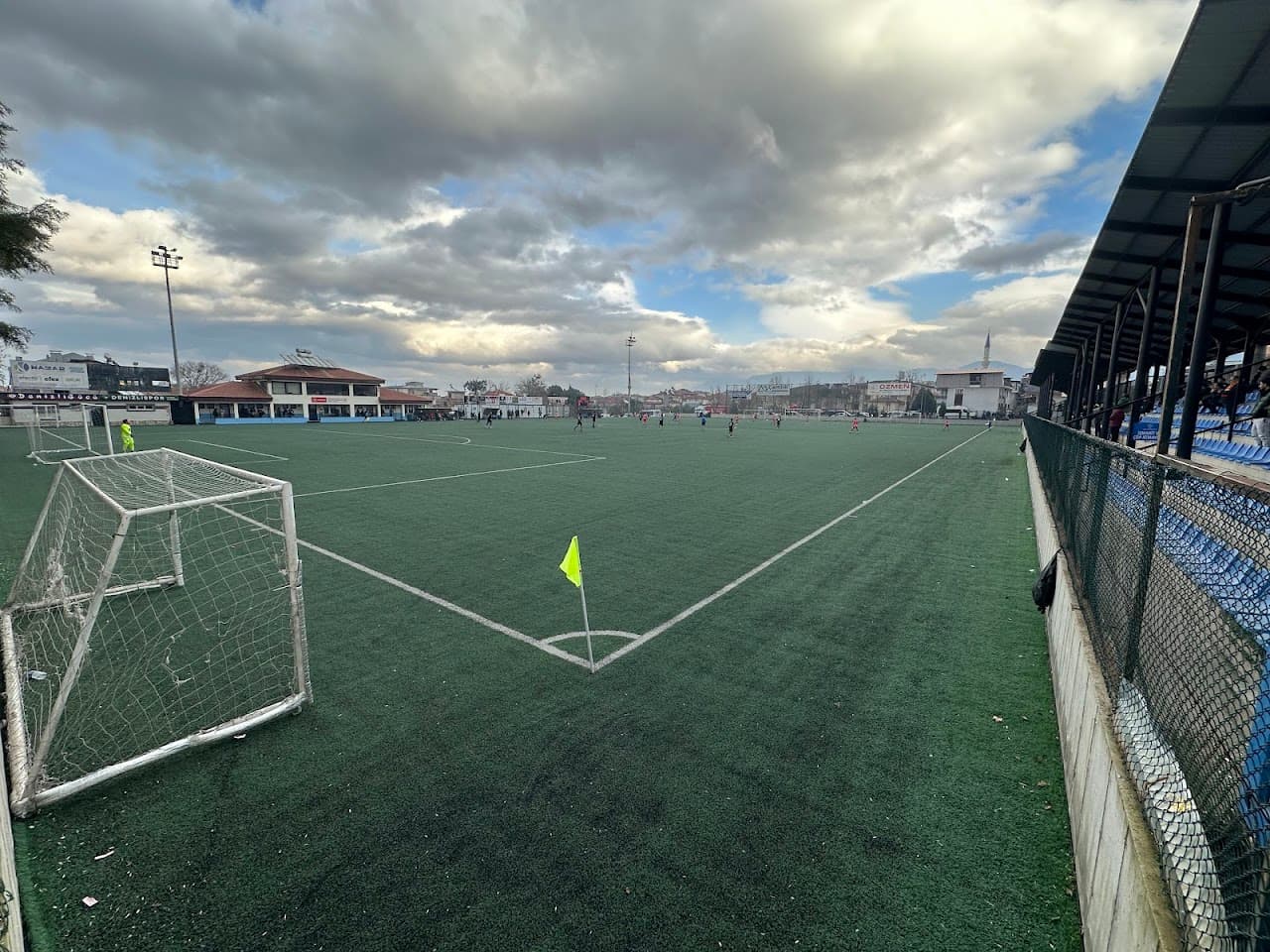 Dr. Samim Gök Futbol Sahası