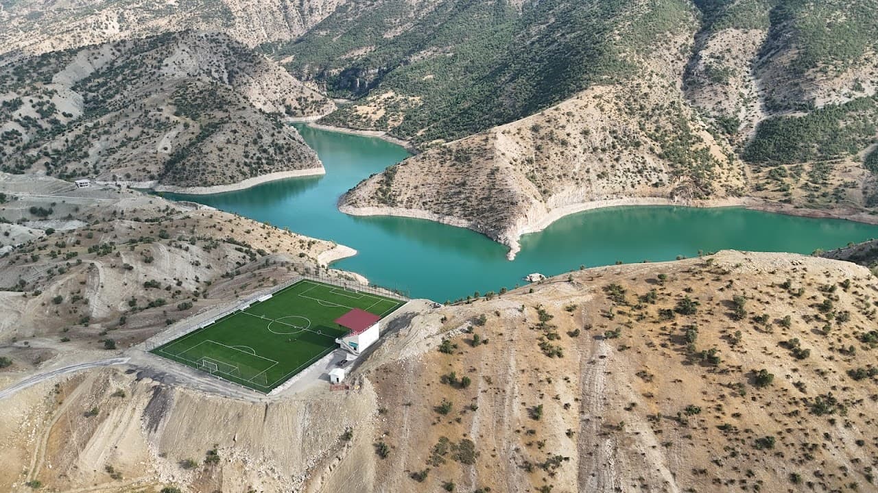 Uludere halı saha