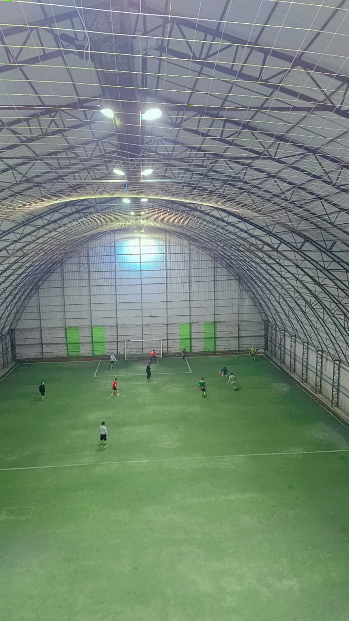 Derecik Kapali Hali Saha Spor Salonu