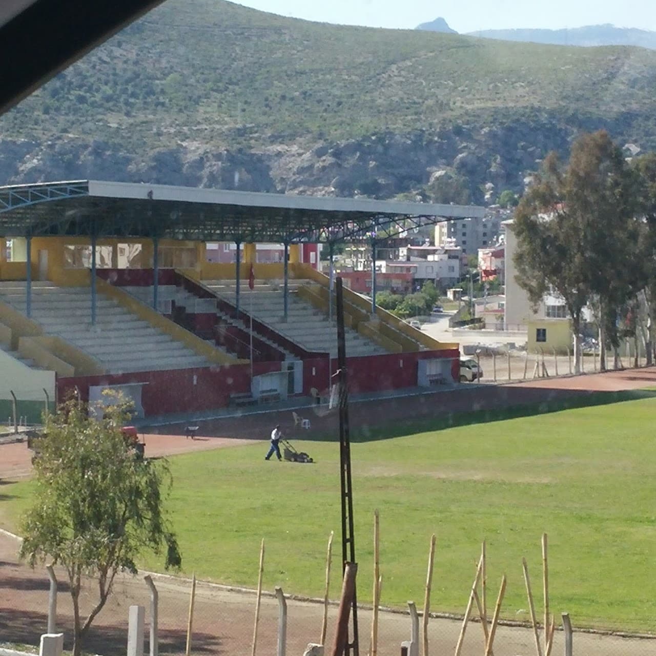 Karaisalı Stadı 3