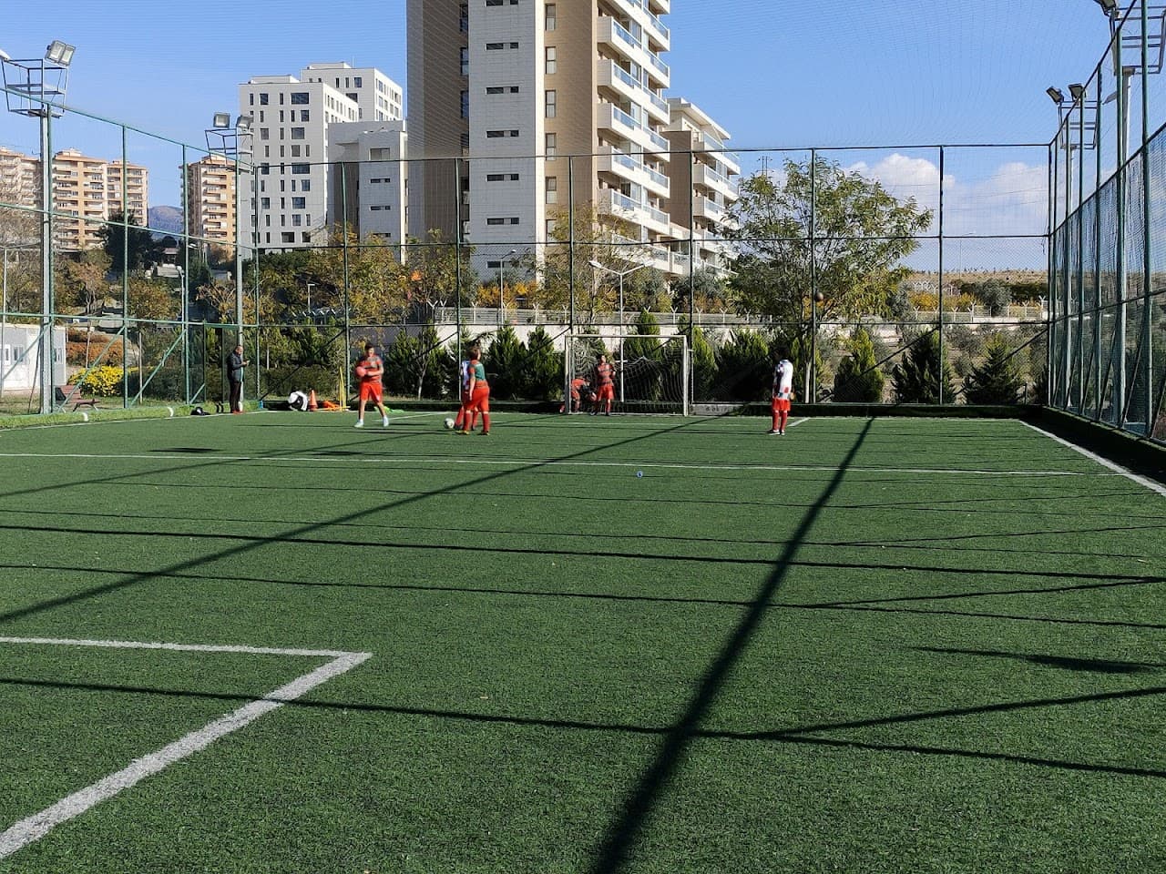 Ali Rıza Efendi Parkı Halı Saha