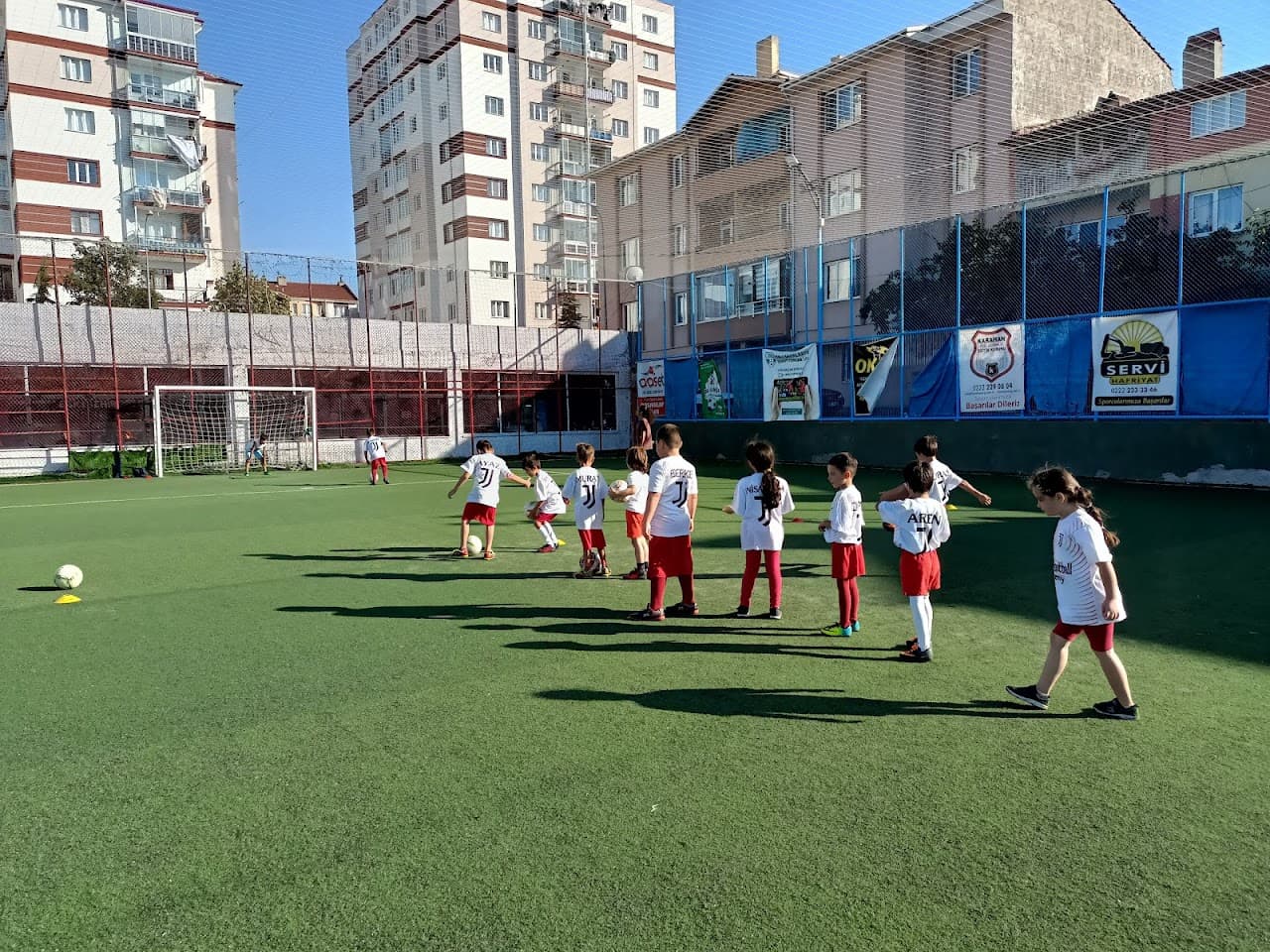Sporland Halı Saha (Cemevi Arkası) 5