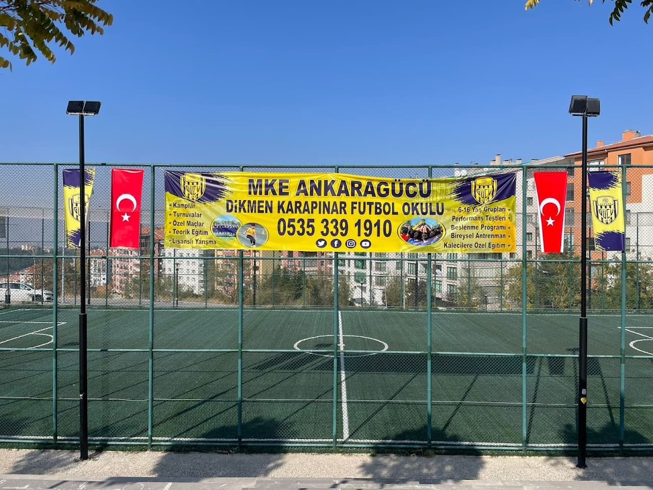 Dikmen Karapınar halı saha 4