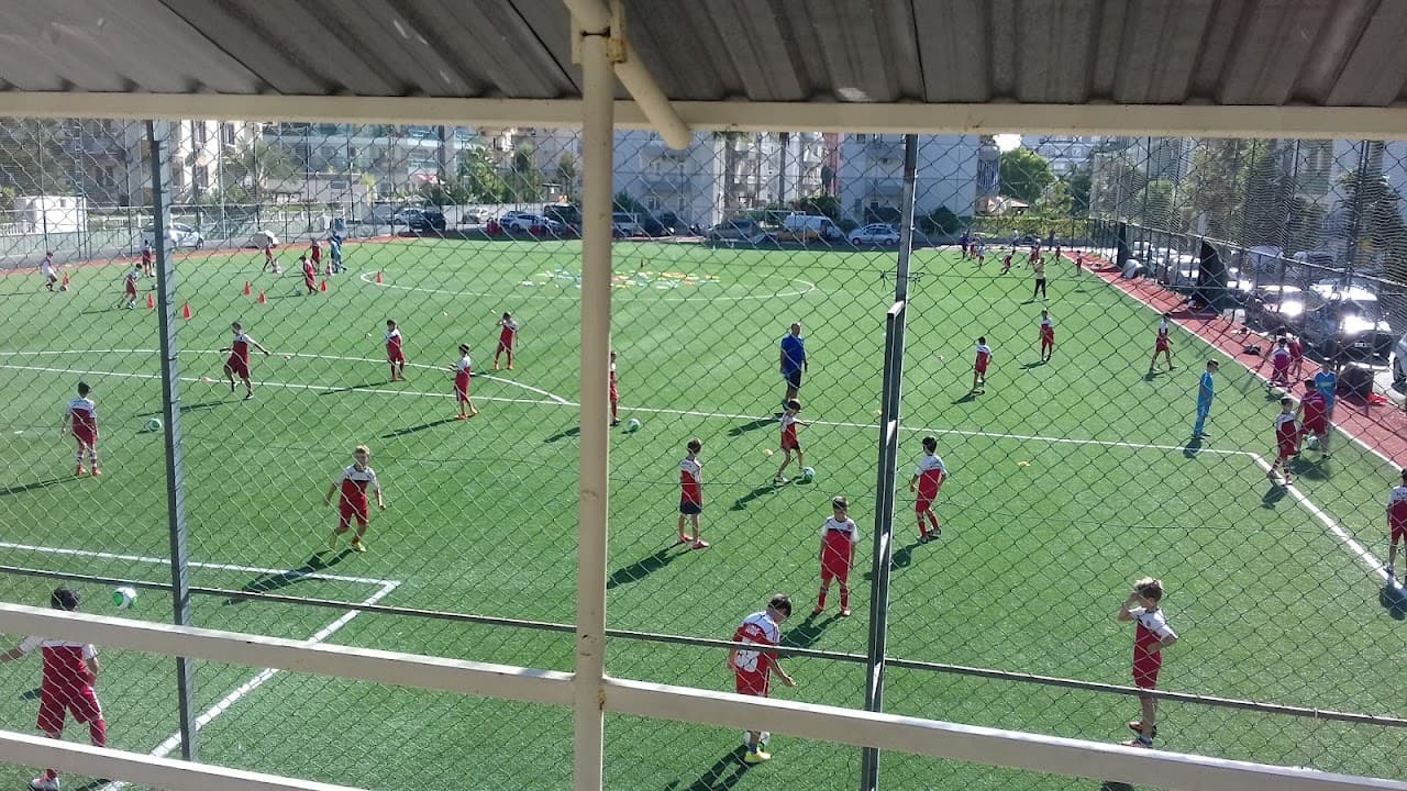 Oba Sadullahoğlu Futbol Sahası 4