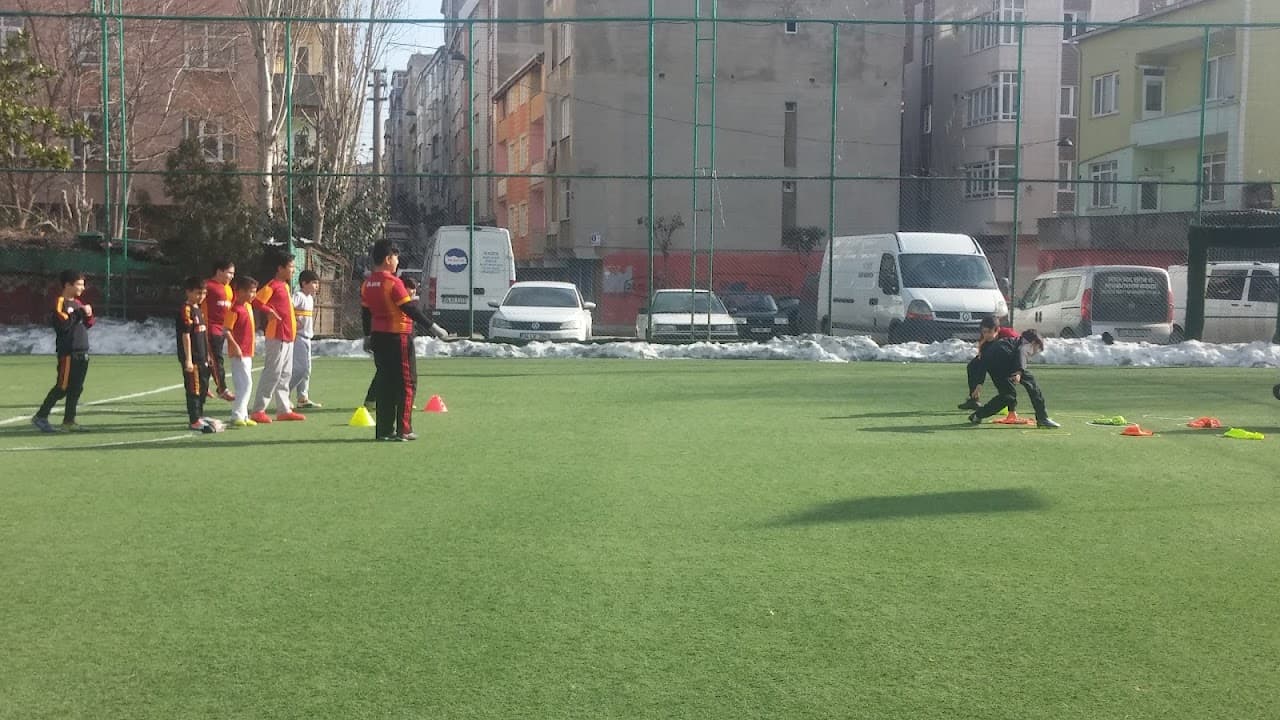 Topçuoğlu Halı Saha