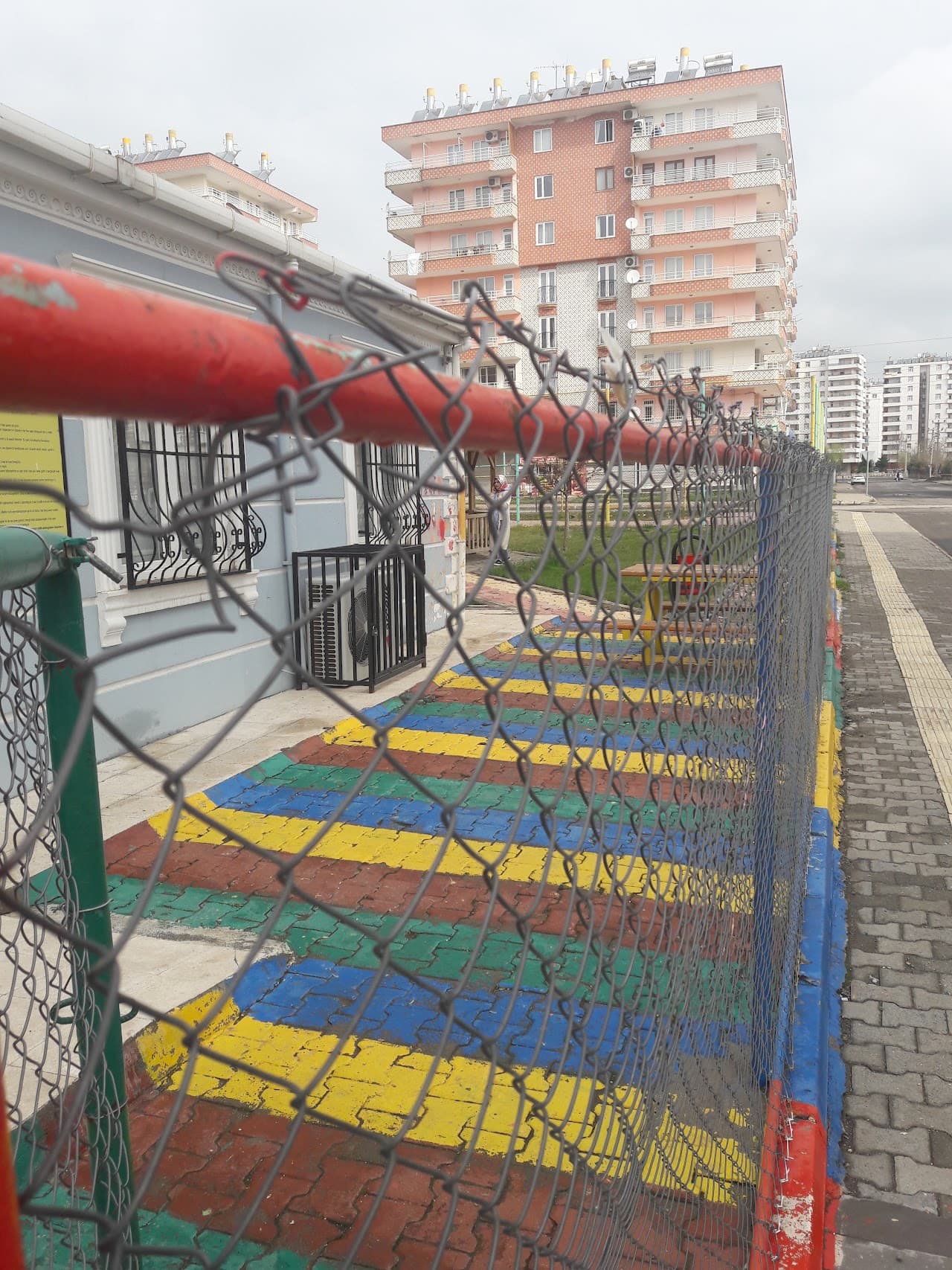 Kayapınar Belediyesi Futboll Sahası 3