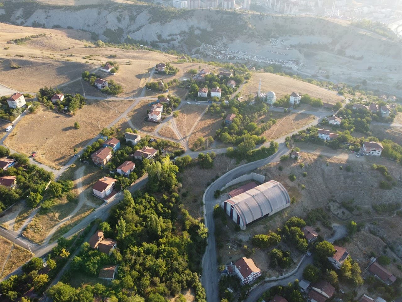 Kayalar halı saha