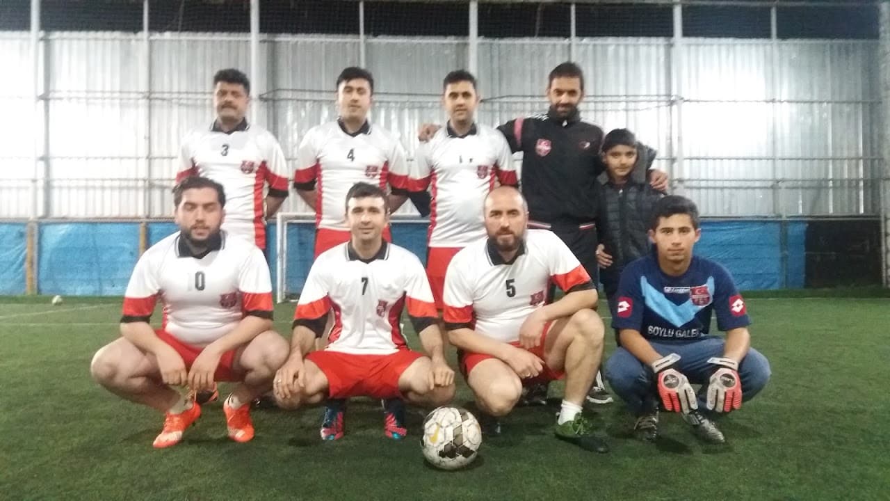 Kuzuculu Kapalı Halı Saha 3