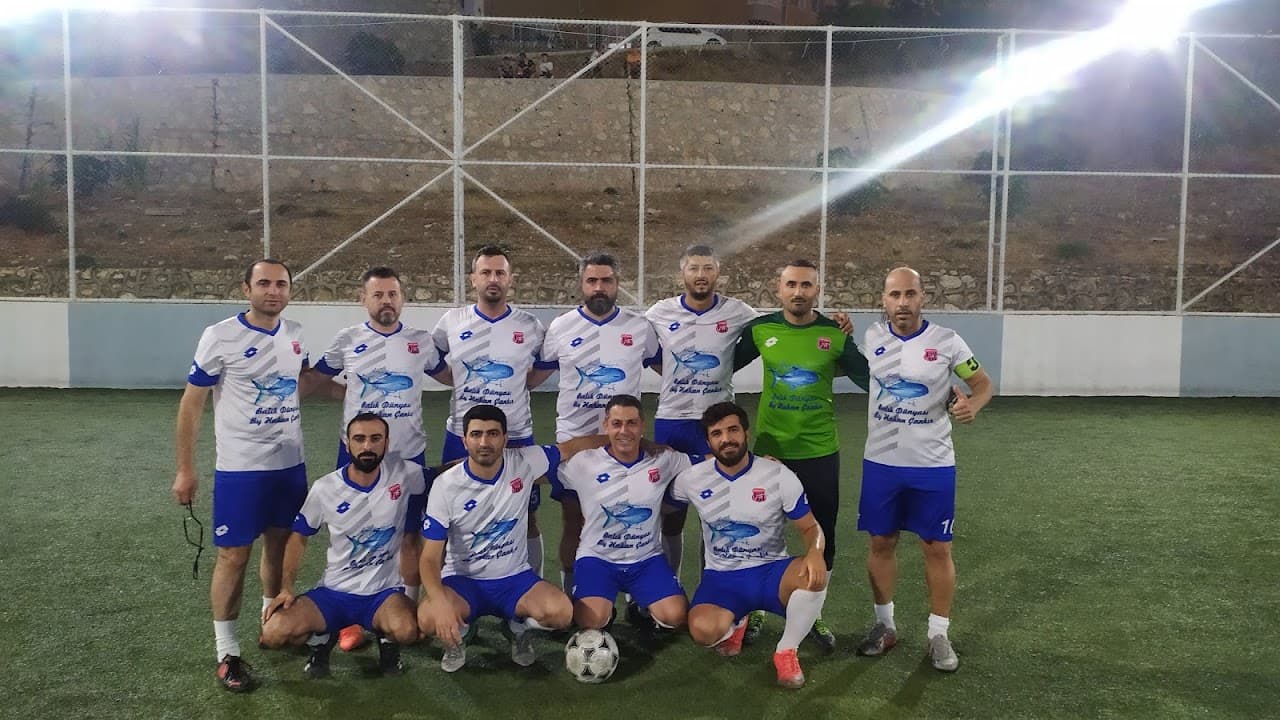 Defne belediyesi Sümerler halı saha 5
