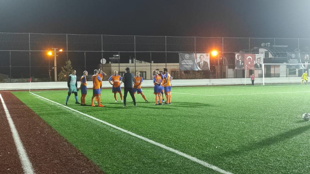 Güzelbahçe Spor Klübü Futbol Sahası 4