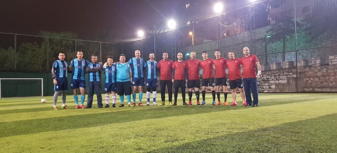 Nazende halı saha