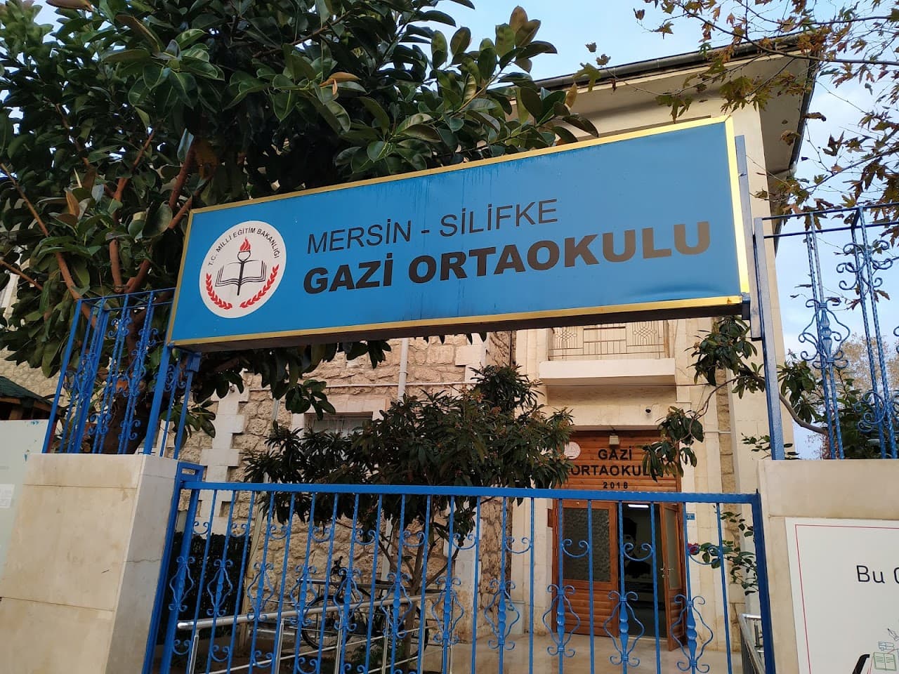 Silifke Lisesi Şht. İbrahim Okur Kapalı Spor Salonu