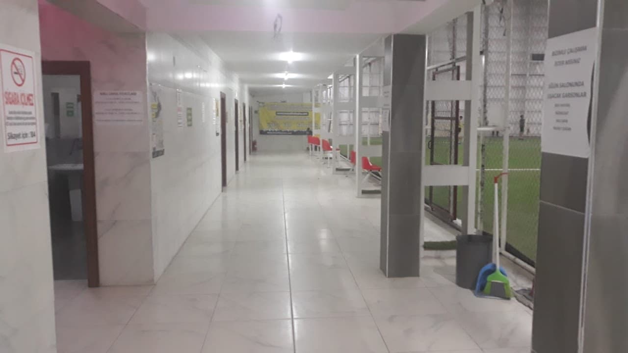 Yanıklar halı saha 3