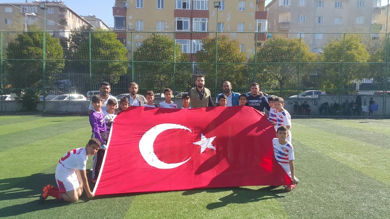 Bağcılar Güneşli Spor Kulübü Tesisleri- Halı Sahası