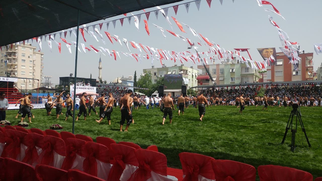 T.C. Muratpaşa Belediyesi Konuksever Stadı 3