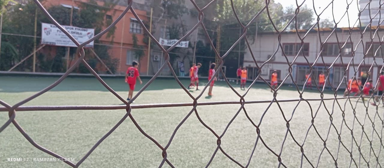 Yeşilyurt Halı Saha