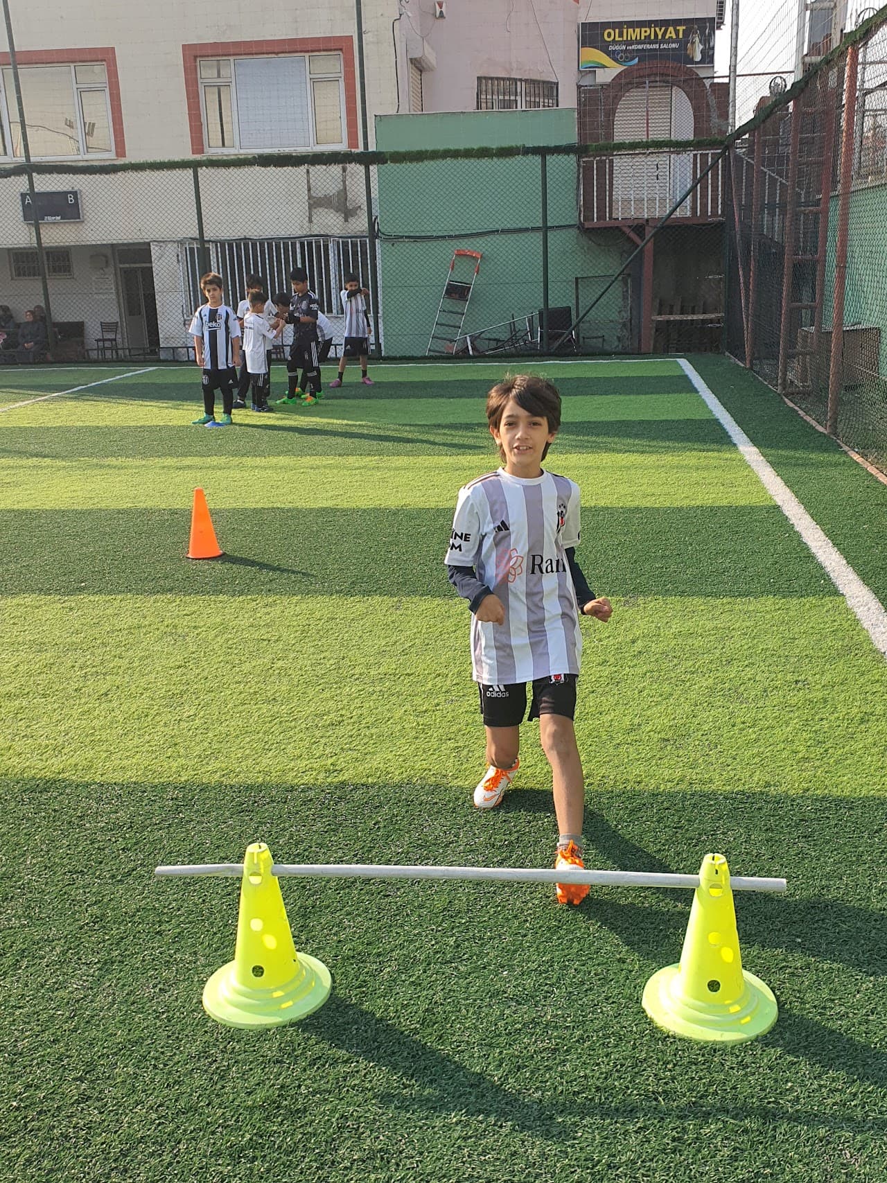 Olimpiyat Halı saha ve Düğün Salonu 3