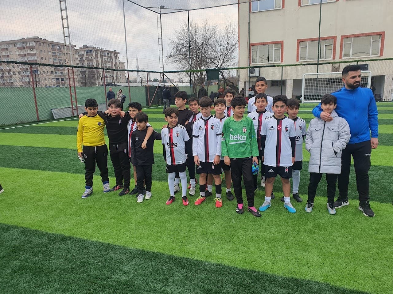 Olimpiyat Halı saha ve Düğün Salonu 5