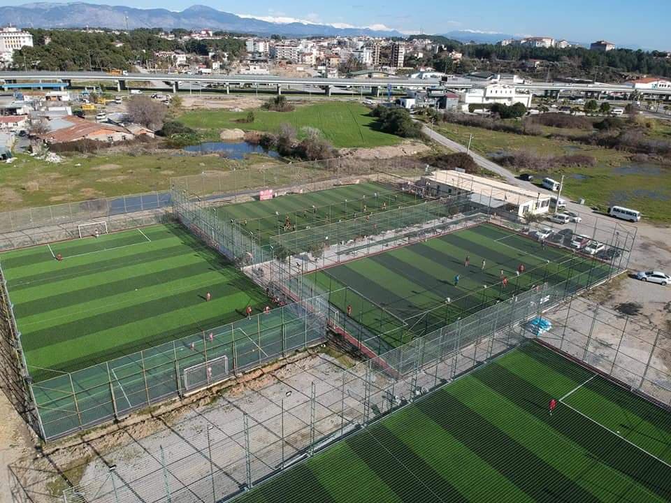 Şampiyon Halı Saha 4