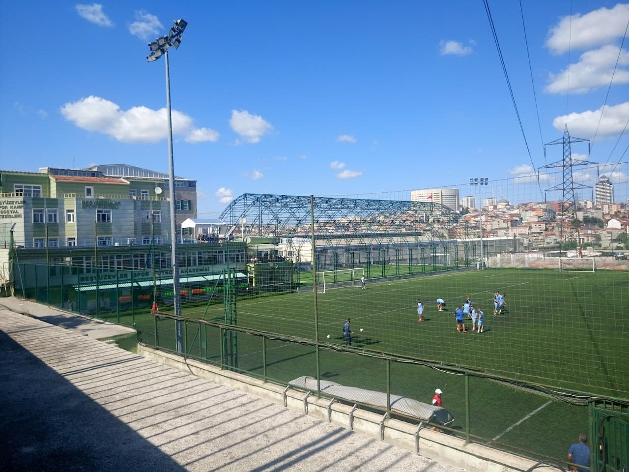 Beşyüzevler Spor Tesisleri