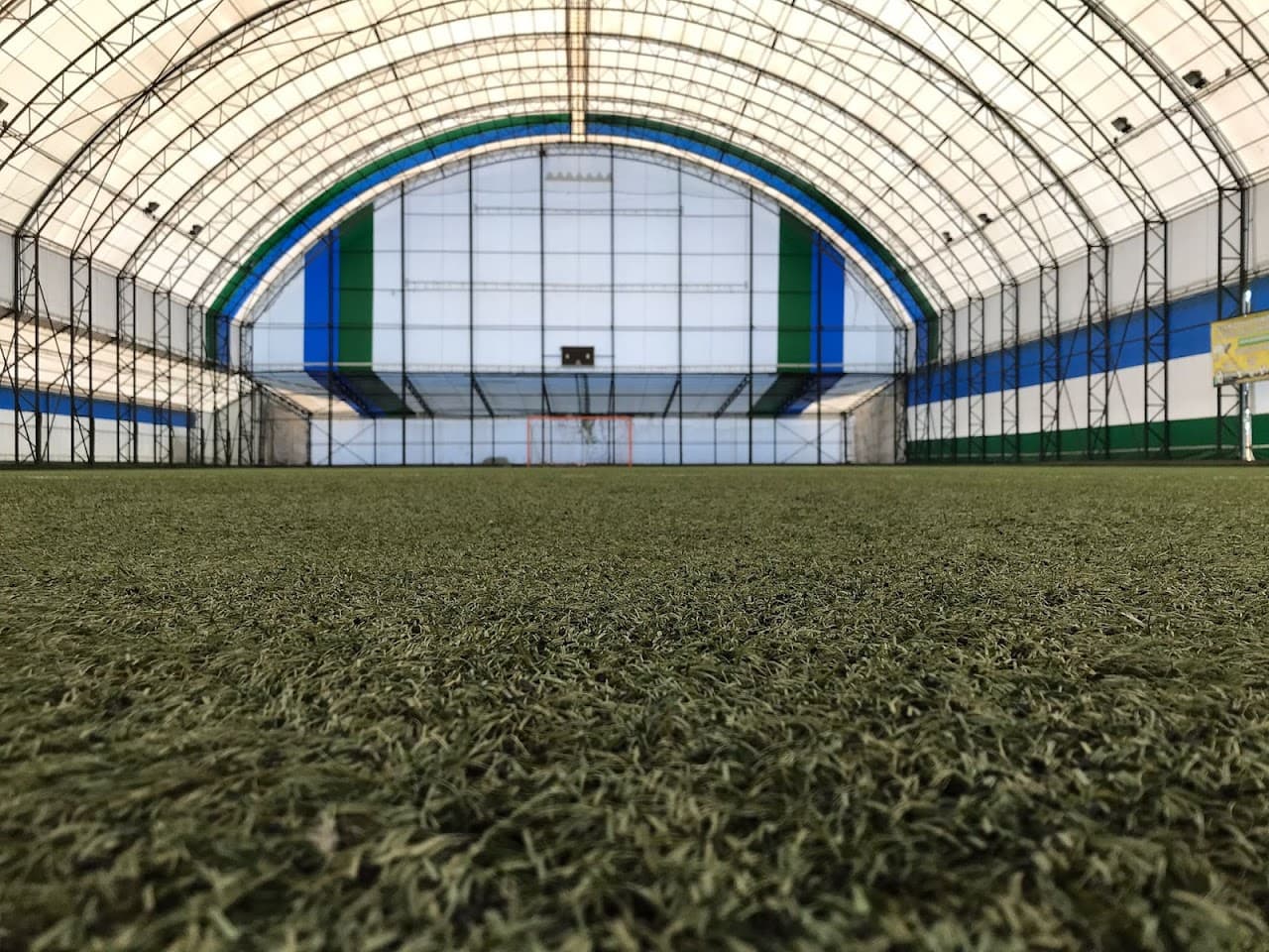 ÖZGÜN CENTER HALI SAHA &TENİS KORTU