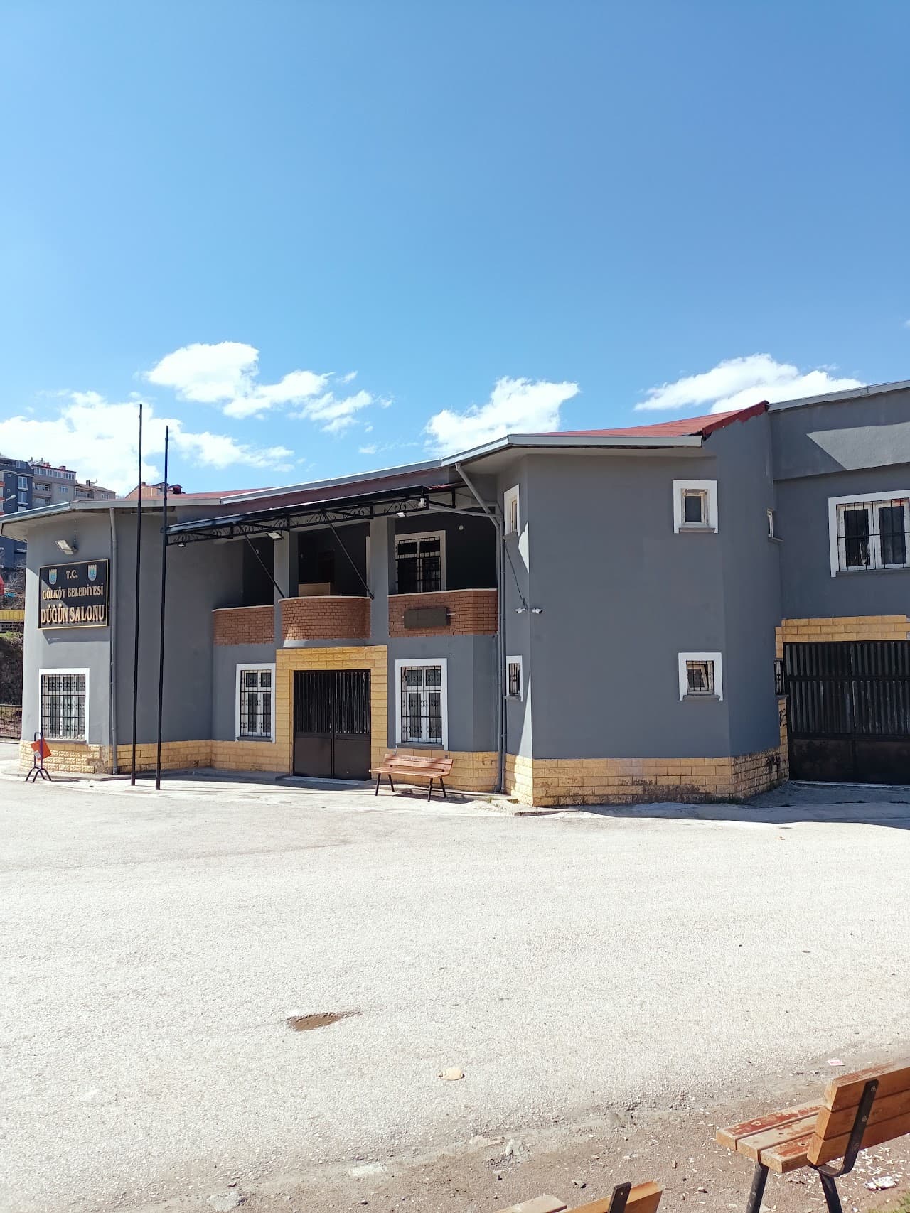 Gölköy Kapalı Spor Salonu