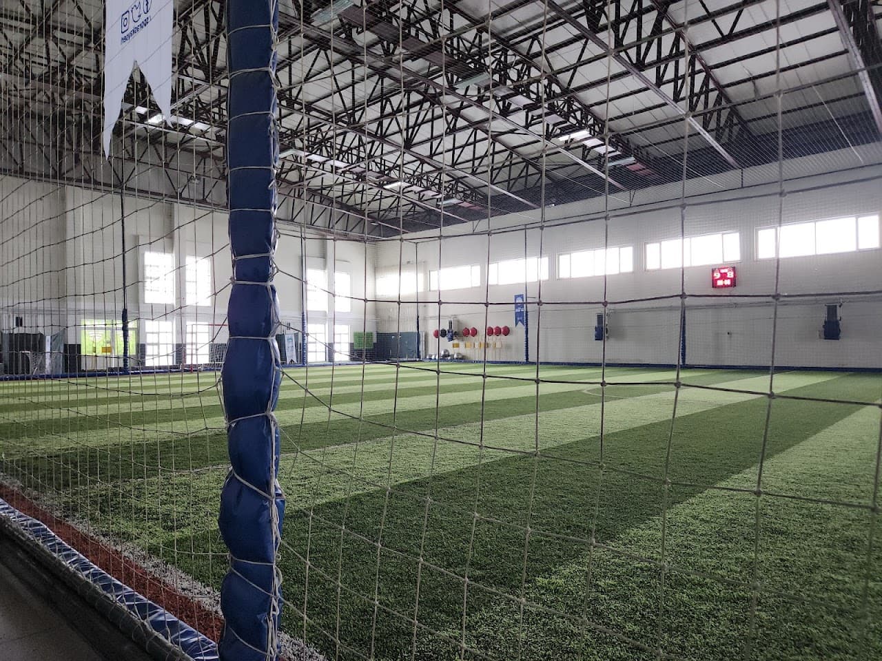 Yeşil Mahalle Halı Saha Ve Spor Tesisleri