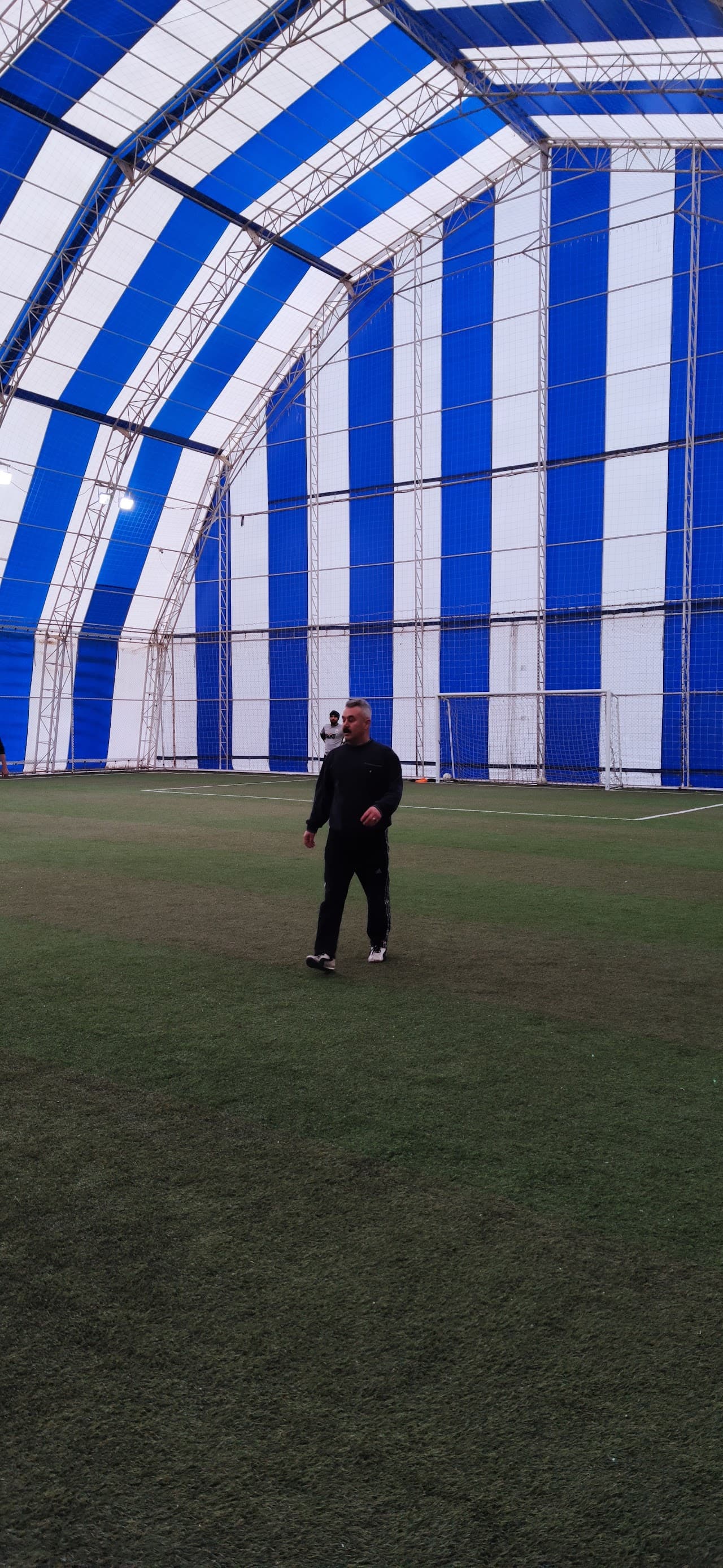 Kurt Kardeşler Spor Kompleksi