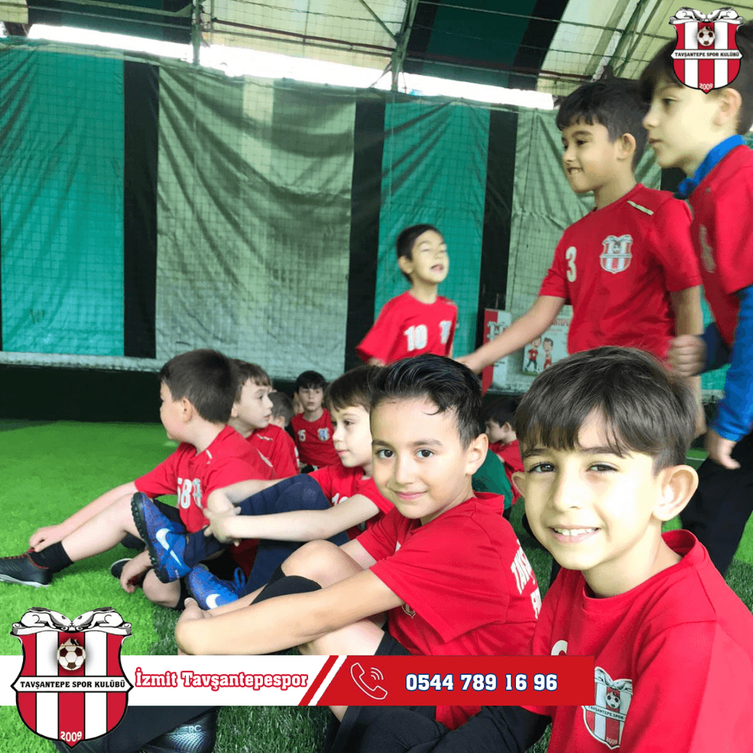 Stad 2000 Çim Halı Saha Tesisleri 5