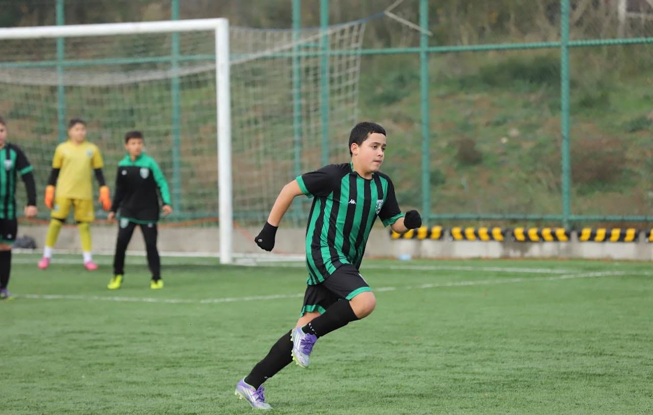 Kemerdere Halısaha