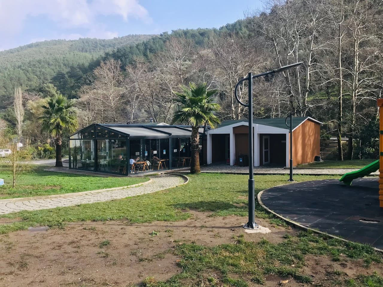 Eforyum Spor Tesisleri