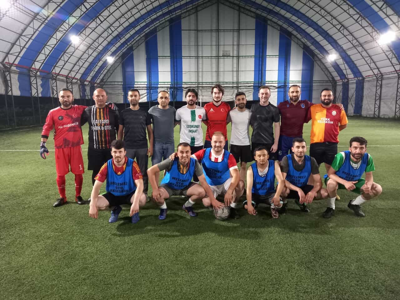 Öz-pir Halı Saha 4
