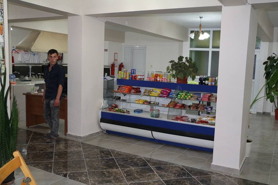 Dede Korkut Halı Saha 5