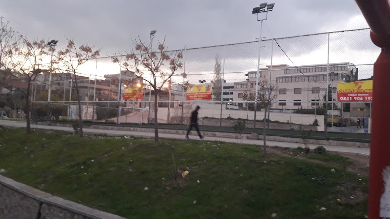 Gaziemir Onur Spor Kulübü Eyyüp Necimoğlu Halı Sahası 2