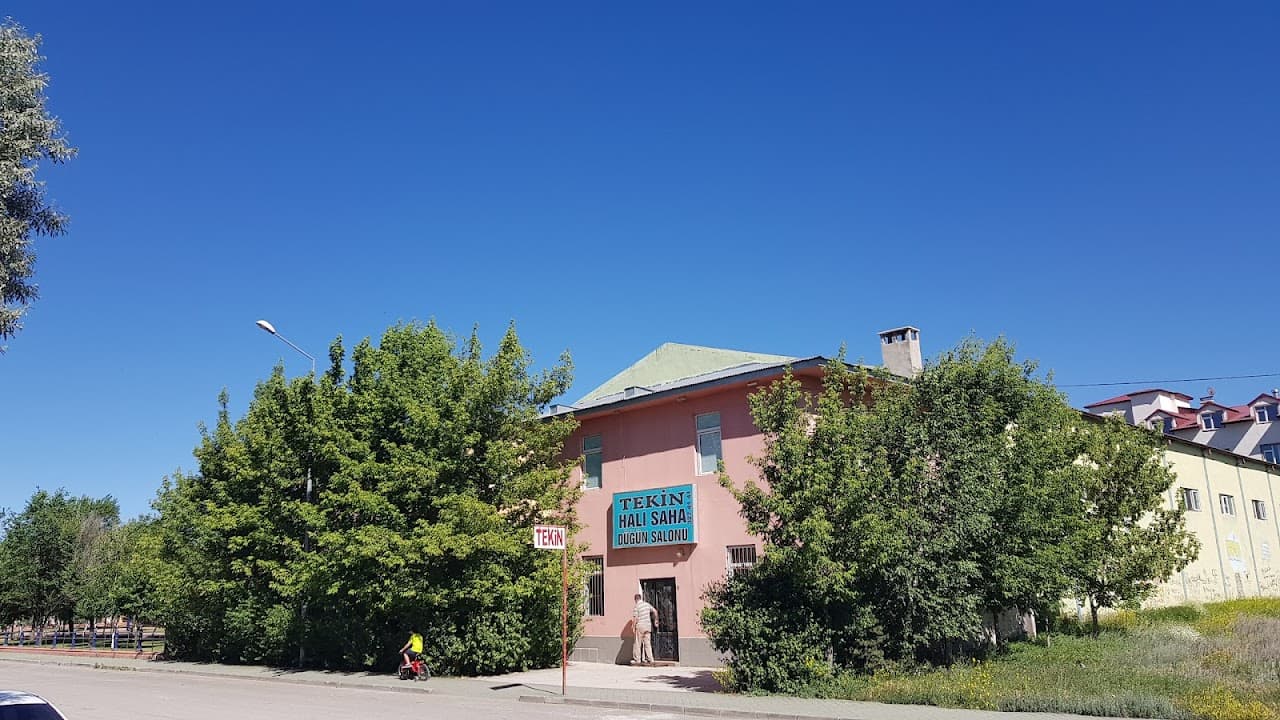 Erzurum Tekin Halı Saha 2